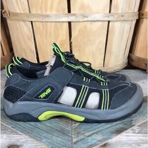 Teva Omnium Black Green Close Toed Outdoor Hiking Rafting Sandals Boys Size 4